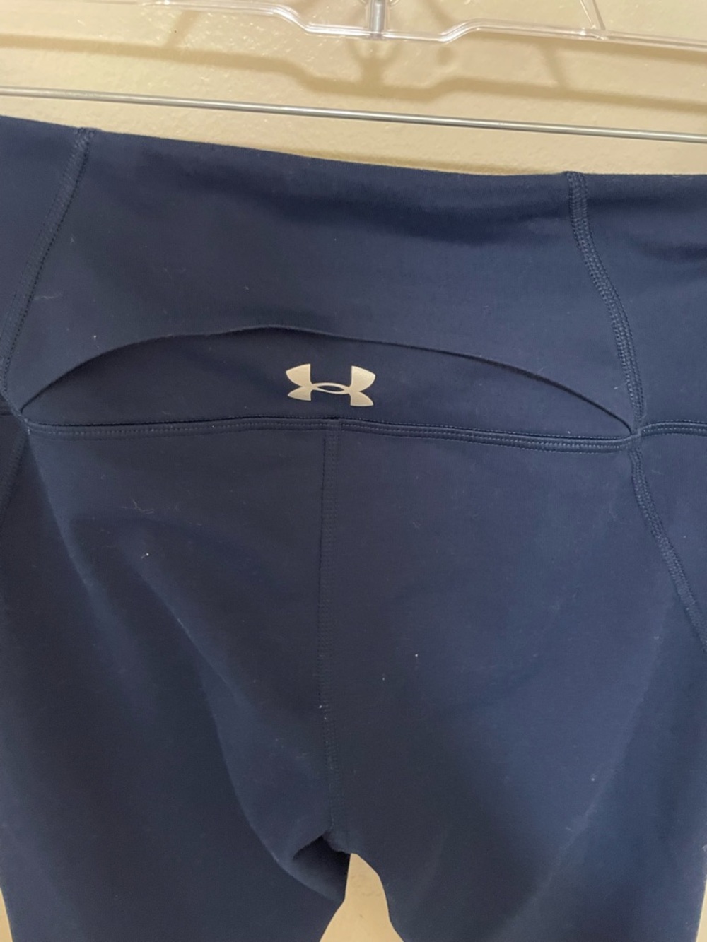 ✨Women’s Under Armour Navy Blue Leggings Size S - Picture 7 of 7